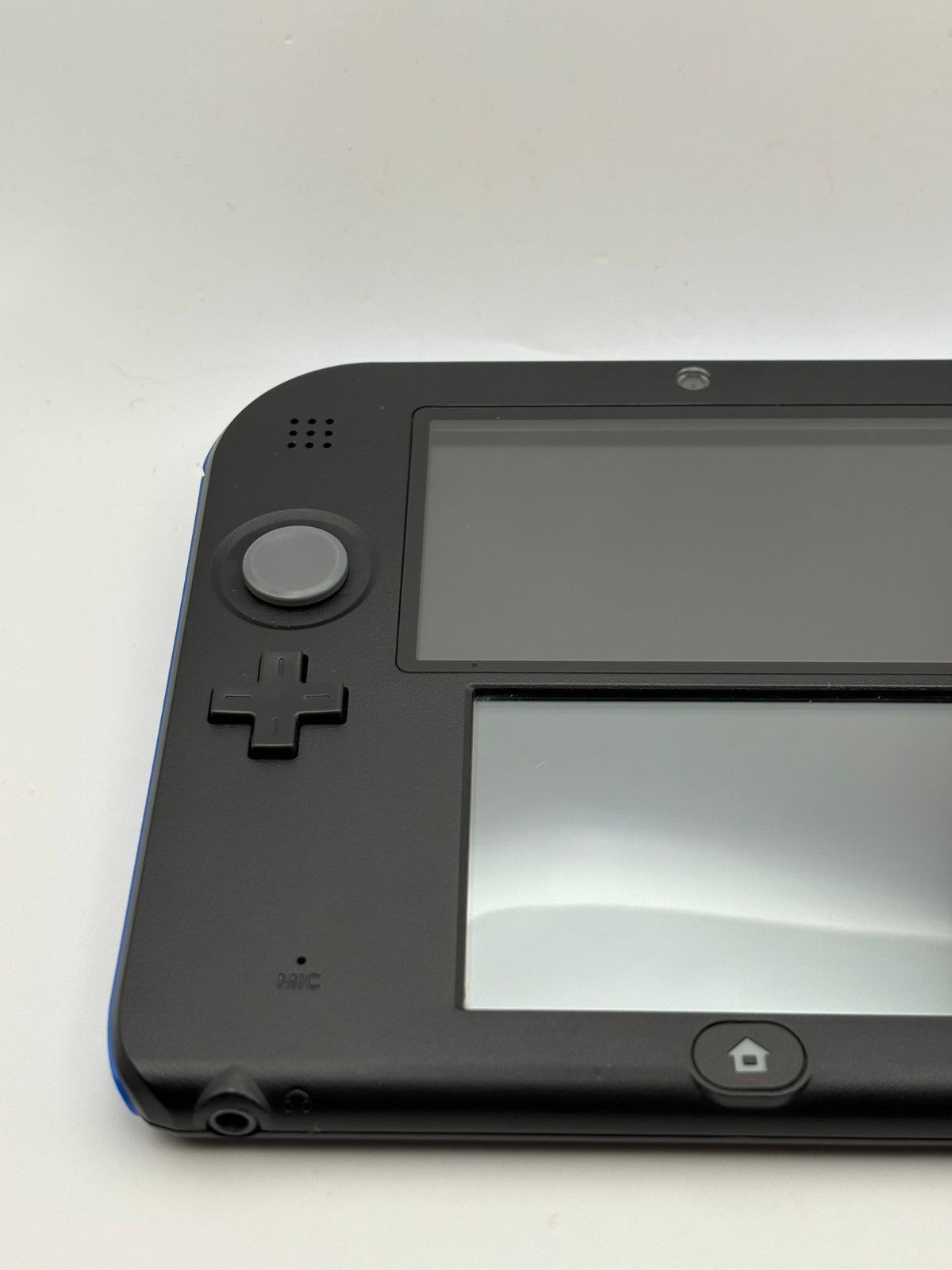 Super Mario Bros 2 Nintendo 2DS Console Black & Blue Collector Edition Boxed VGC