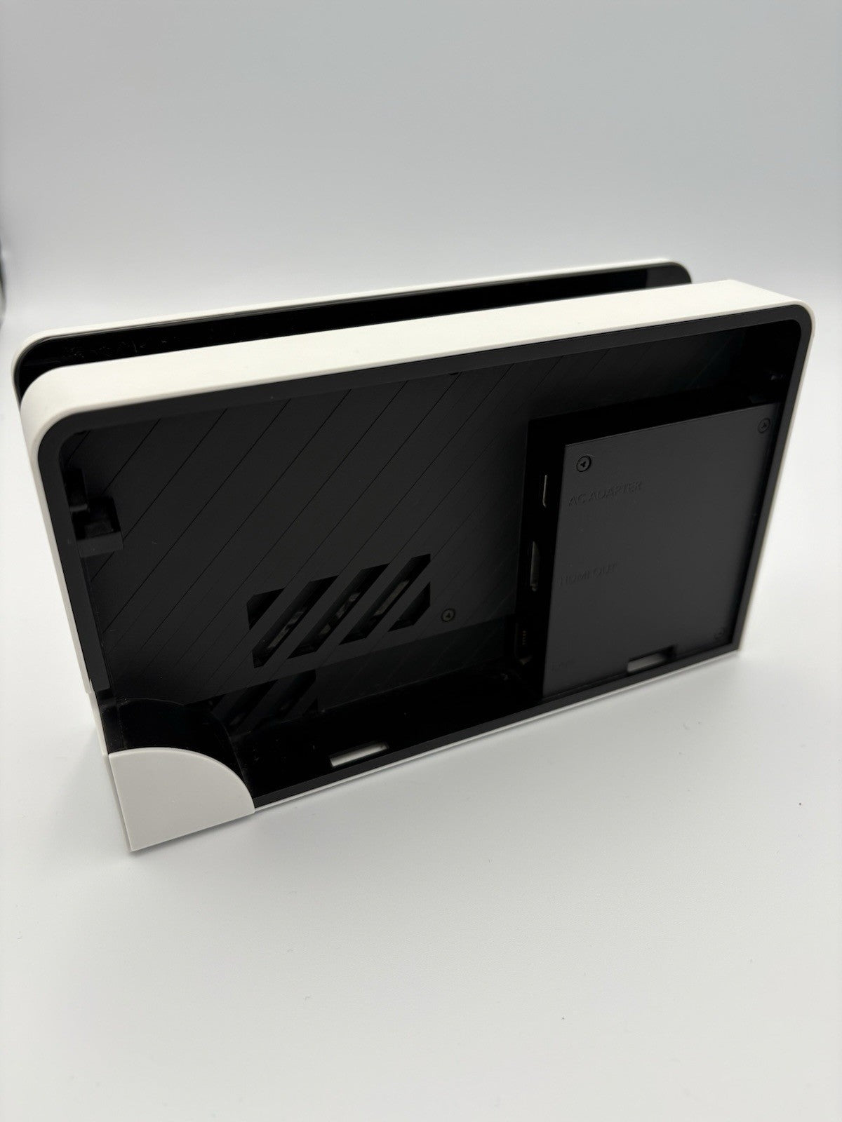 Nintendo Switch OLED Dock – White (Replacement Docking Station)